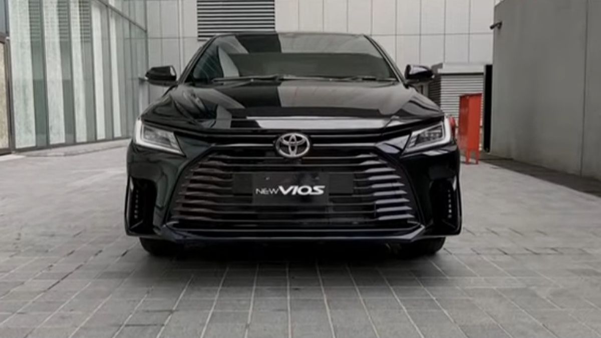 Toyota Vios Terbaru Tampilkan Desain Mewah Dan Teknologi Canggih Untuk