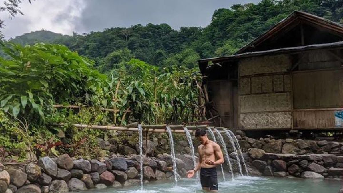 Pemandian Air Panas Citiis Relaksasi Sempurna Di Kaki Gunung