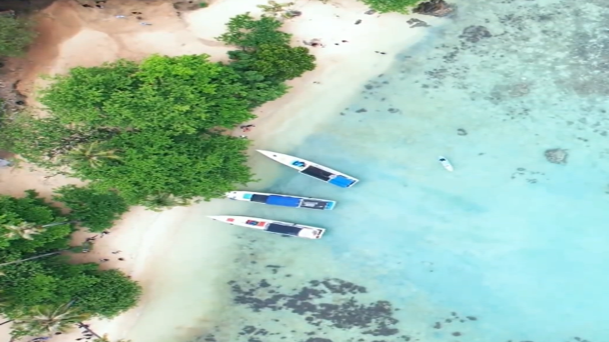 Surga Pesona Pantai Tanjung Gelam Jepara Menikmati Keindahan Lautan