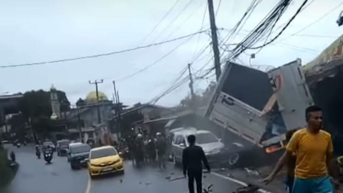 Kecelakaan Beruntun Di Cisarua Bogor Libatkan Kendaraan Total Korban