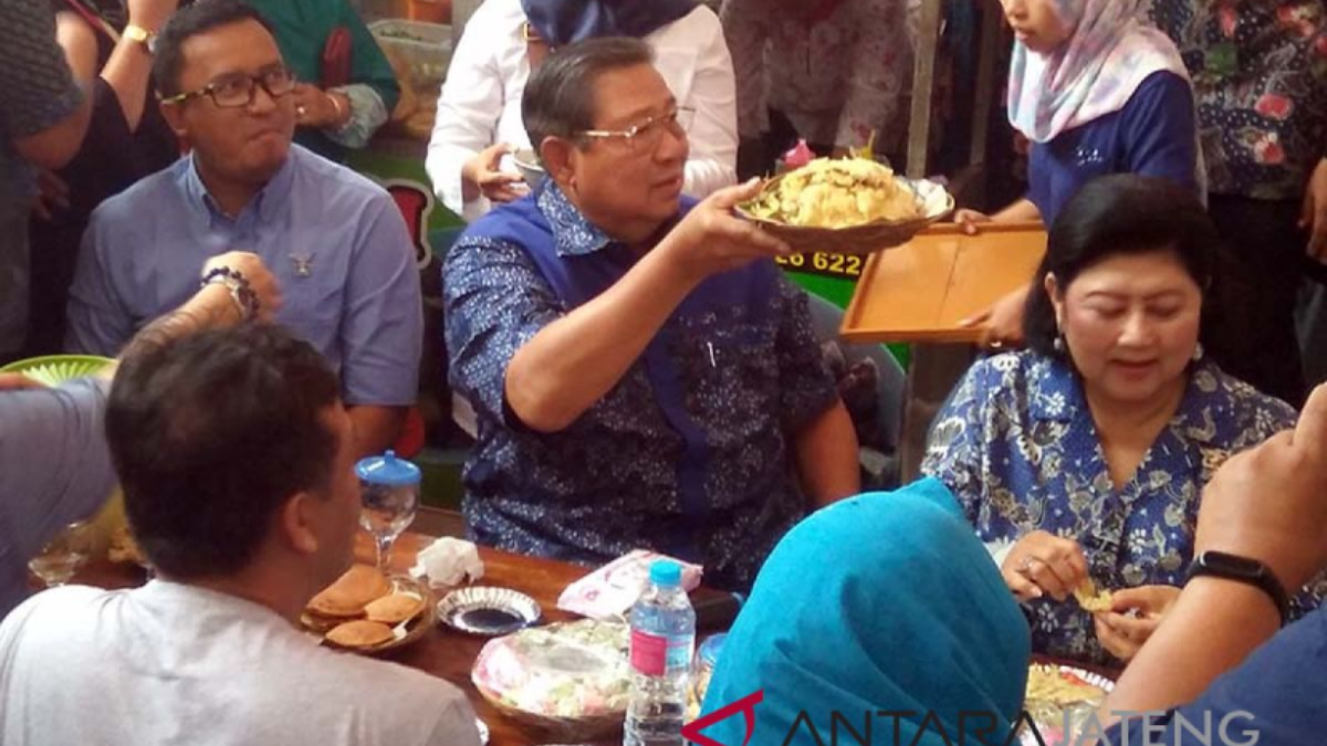 Favorit Keluarga Sby Tempat Makan Di Kuningan Jawa Barat Terkenal