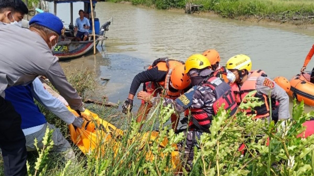 4 Hari Hilang Nelayan Asal Mundu Ditemukan Sudah Tak Bernyawa Tak Jauh