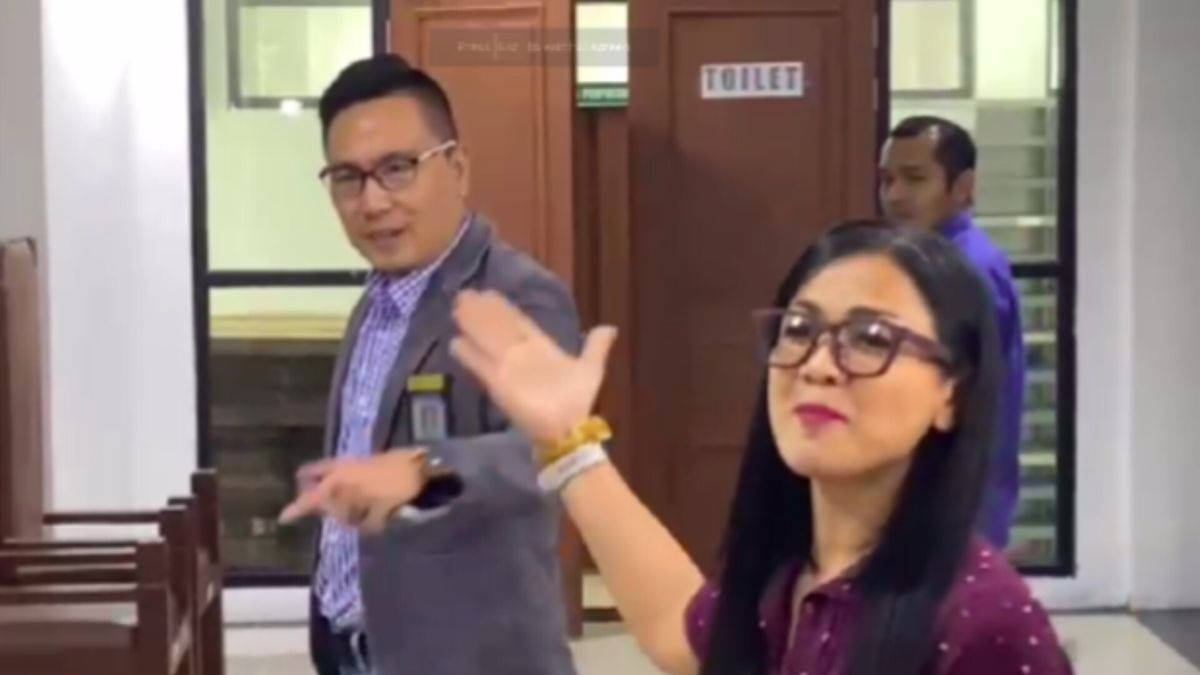 Inilah Video Detik Detik Nirina Zubir Cekcok Dengan Kuasa Hukum Riri