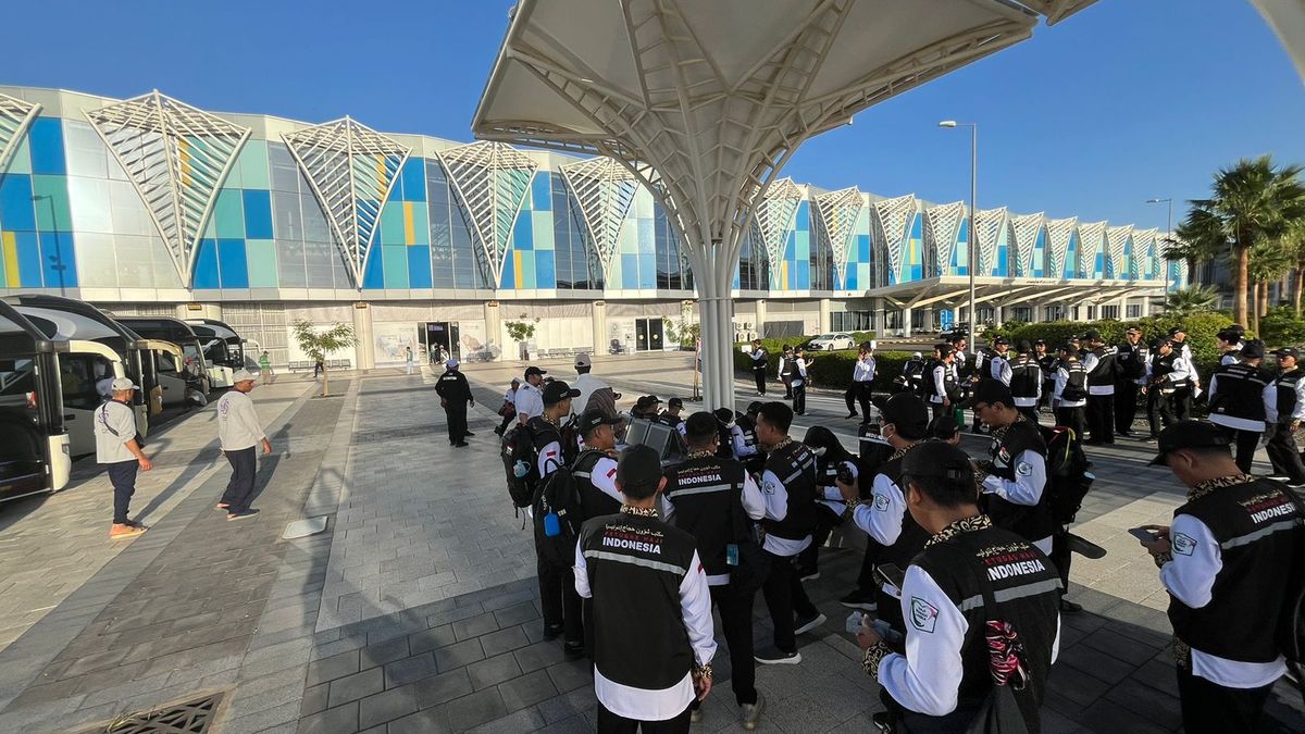 39 226 Jemaah Calon Haji Terbang Menuju Tanah Suci Dari Bandara Juanda