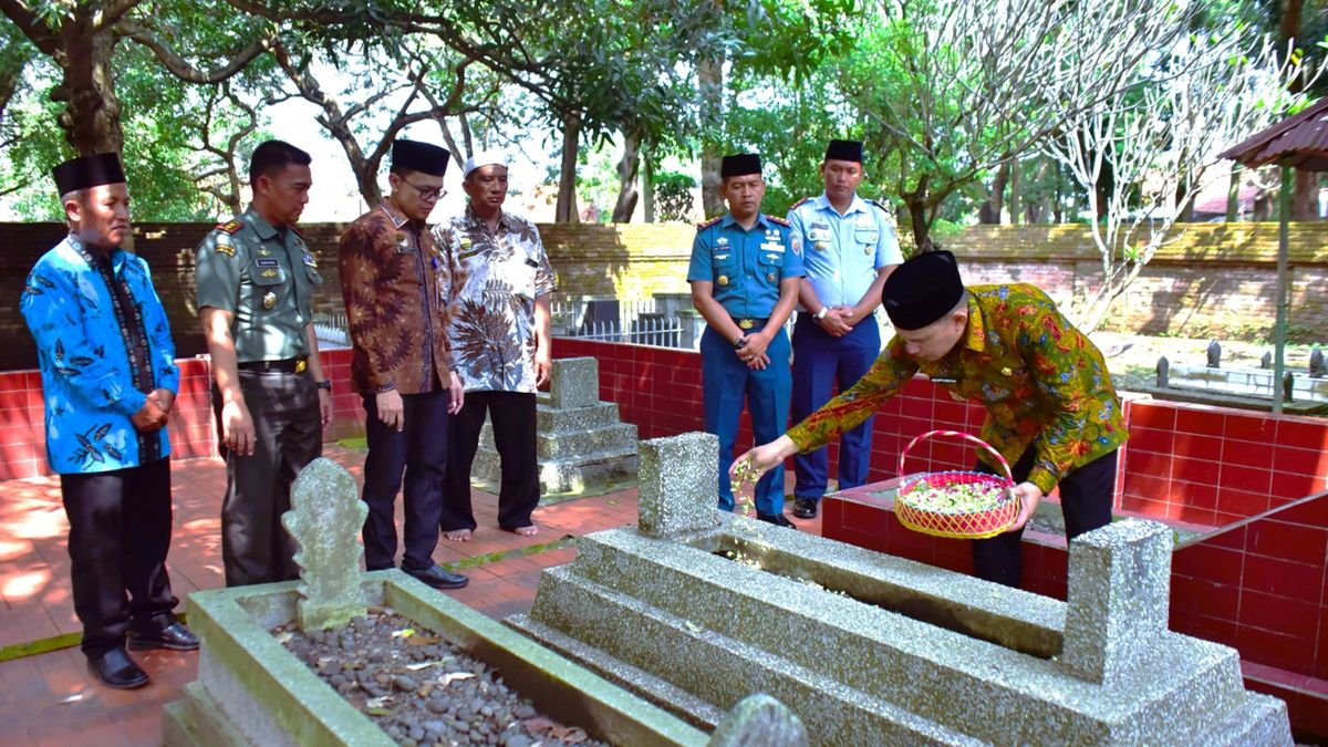 Peringatan Hari Jadi Kabupaten Tegal Ke Pj Bupati Tegal Ziarah Ke