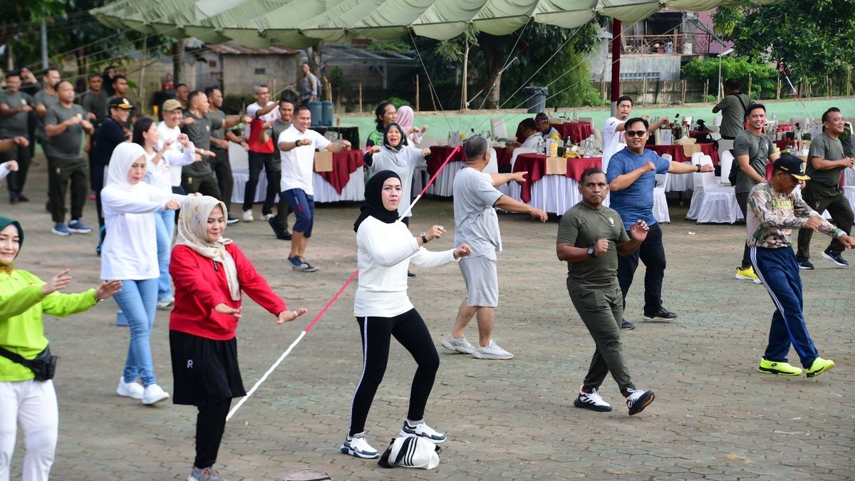 Melihat Keseruan Jumat Sehat Di Korem Gapo Ikuti Olahraga Bersama