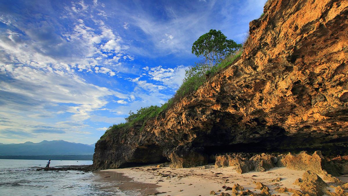 Pesona Tersembunyi Pantai Liang Mbala Di Manggarai Timur Spot Foto