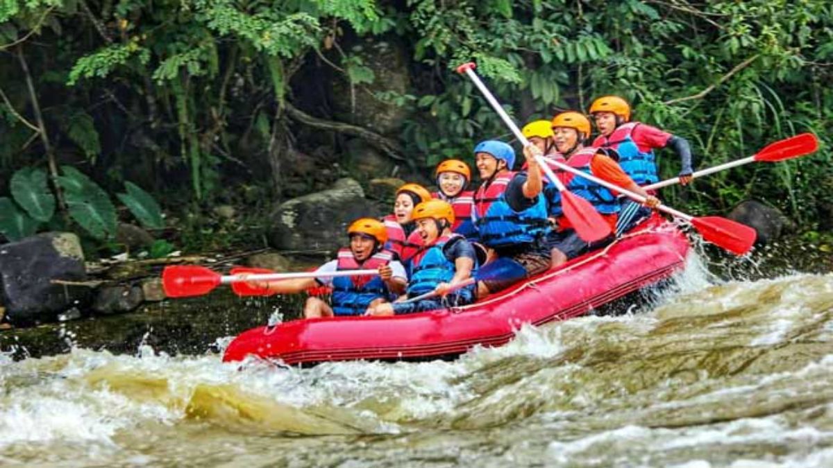 Wisata Rafting Di Jawa Barat Yang Seru Dan Menantang Wajib Dicoba