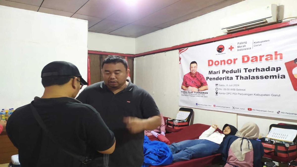 Stok Darah PMI Kosong Ketua DPC PDIP Garut Gelar Donor Darah Bantu