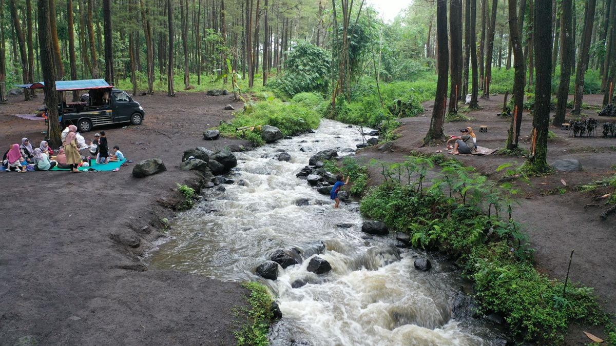 Bosan Di Surabaya Ini Wisata Baru Di Lumajang Yang Bikin Adem Simak