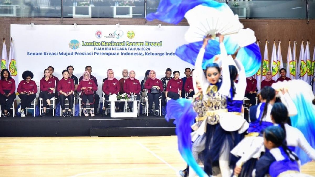 Ibu Iriana Buka Lomba Senam Kreasi Piala Ibu Negara 2024 Dengan