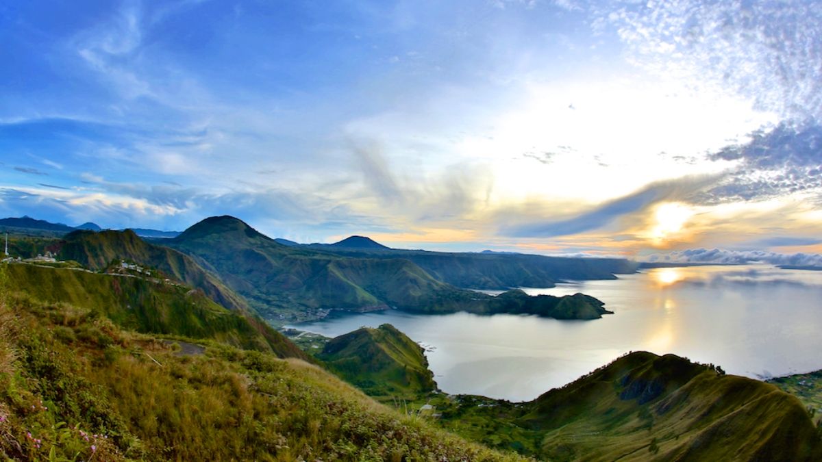 Fakta Menarik Tentang Danau Toba Keajaiban Alam Yang Menyimpan Banyak