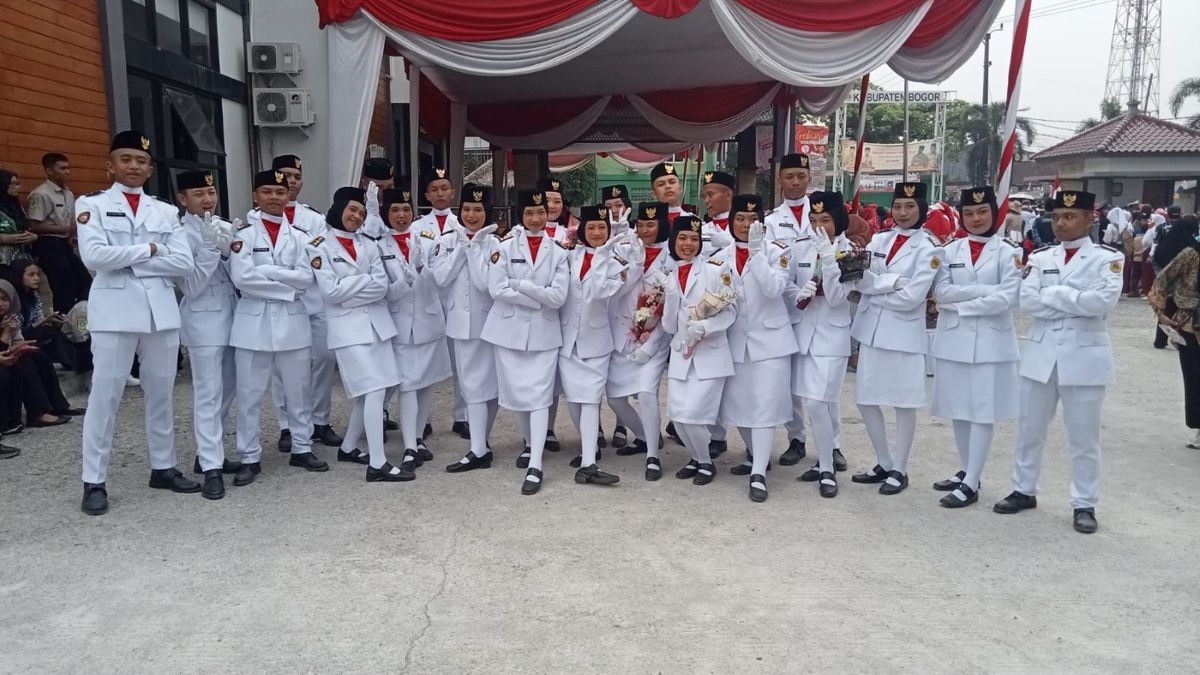 Paskibra Kecamatan Dramaga Bogor Sukses Mengibarkan Bendera Pada