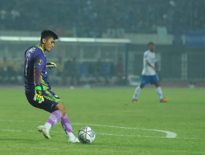 Fitrul Dwi Rustapa Biodata Lengkap Kiper Baru Persib Bandung Tanggal