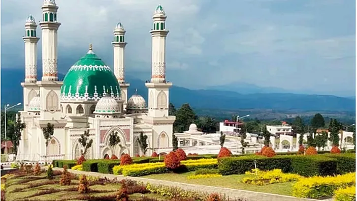 Khutbah Jumat Oktober Tentang Meneladani Sifat Mulia