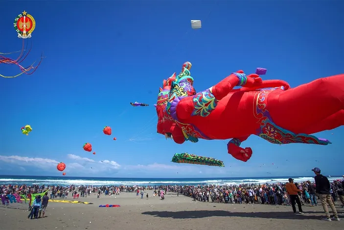 Kapan Jogja International Kite Festival Di Pantai Parang Kusumo