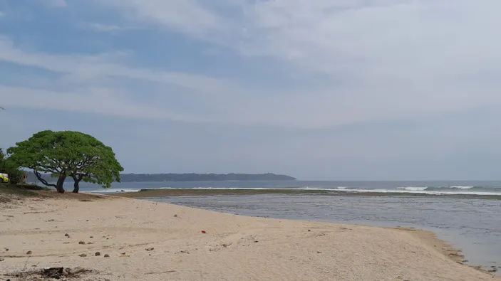 Liburan Ke Tempat Wisata Pantai Karapyak Pangandaran Cuma Bayar Rp