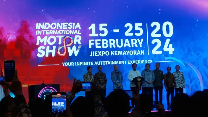 Presiden Jokowi Buka IIMS 2024 Masa Depan Otomotif Indonesia Itu Di