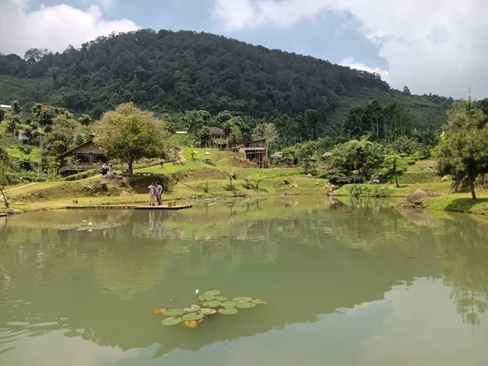 Cisoka Eco Green Park Wisata Danau Di Tengah Hutan Teh Sumedang