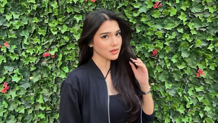 Profil Davina Karamoy Pelakor Di Film Ipar Adalah Maut