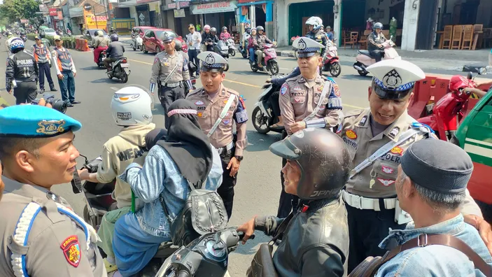 Polres Cimahi Gelar Operasi Zebra Lodaya 2024 Berikut Pelanggaran Yang