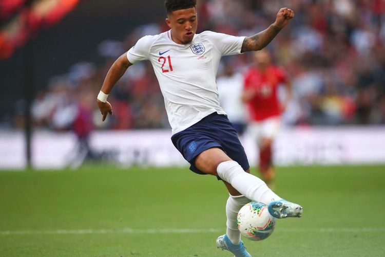 Bek Legendaris Liverpool Sebut Jadon Sancho Sebagai Salah Satu Pemain