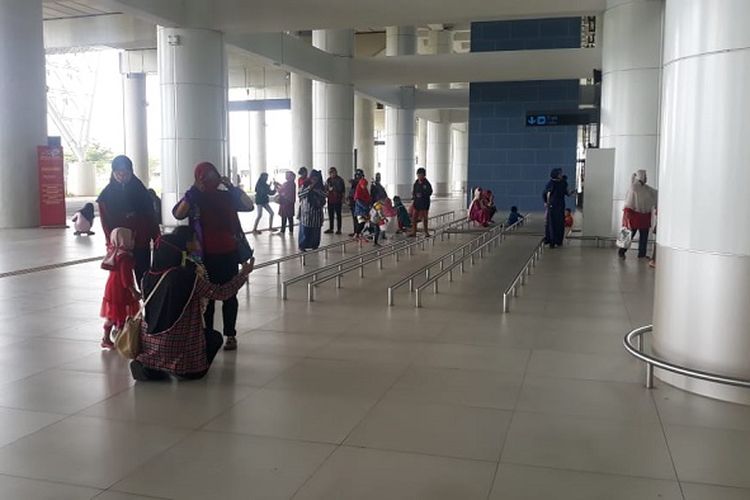 Sepi Penerbangan Bandara Kertajati Justru Ramai Pengunjung Setiap