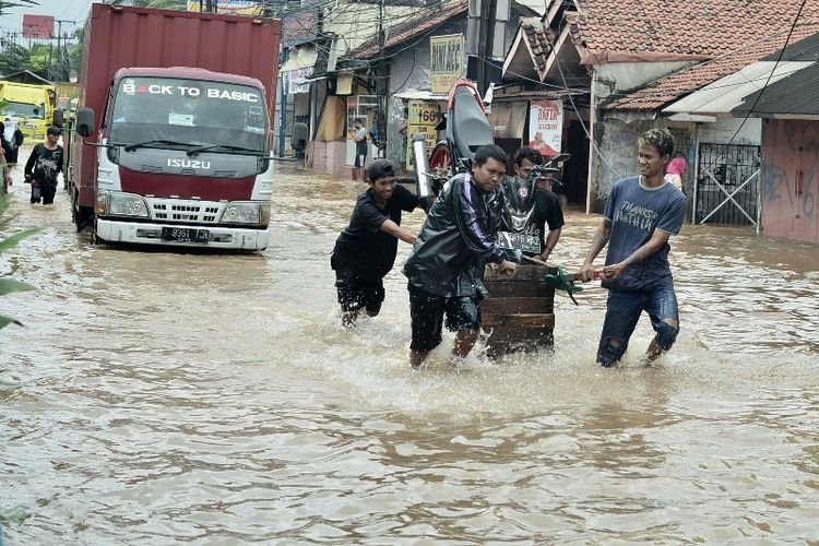 Banjir Bekasi Masih Awet Akibat Hujan Deras Bpbd Catat Titik Masih