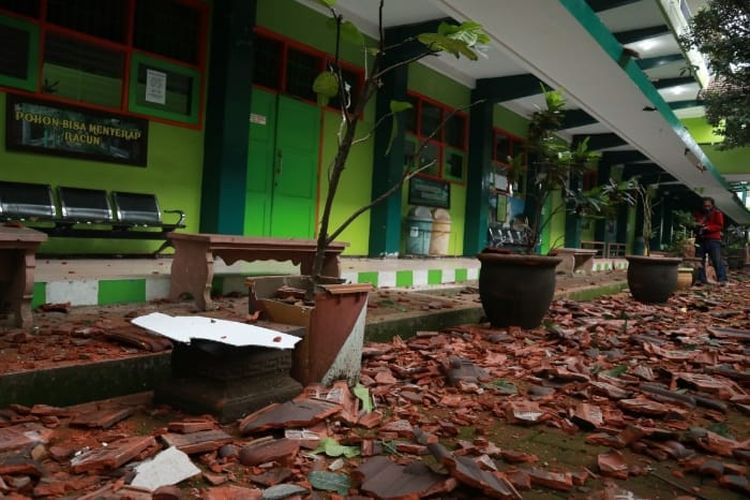 Gempa Bumi Dengan Magnitudo Guncang Kabupaten Malang Jawa Timur