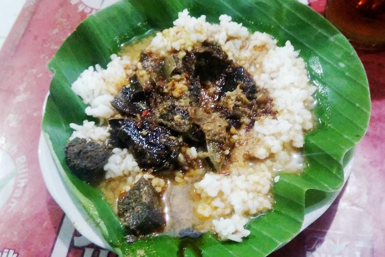 Menikmati Nasi Gandul Khas Pati Rasanya Mantul Dan Pasti Mampu