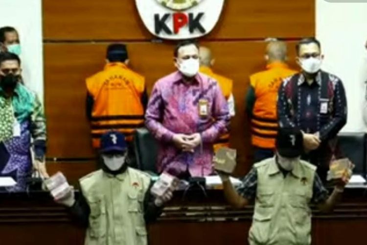 Kpk Amankan Tersangka Dalam Ott Yang Menjerat Wali Kota Bekasi Dan