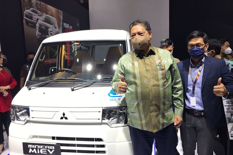 Tertarik Lihat Mobil Listrik Mitsubishi Di Iims Menko Airlangga