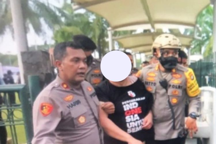 Ade Armando Siapa VIRAL Diteriaki Buzzer Dan Babak Belur Dihajar Saat