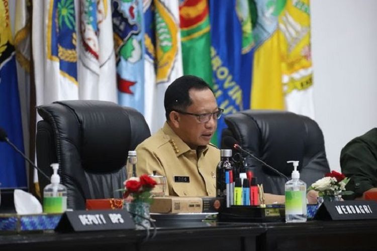 Protes Kades Masih Mengudara Tito Karnavian Tahun Kali Periode