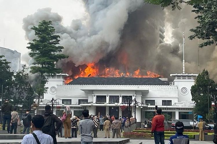 Inilah Sosok Saksi Yang Ceritakan Kronologi Nahas Kebakaran Gedung