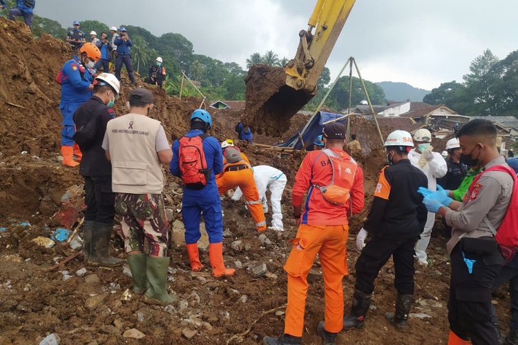 Tim SAR Kembali Temukan Jenazah Korban Gempa Bumi Cianjur