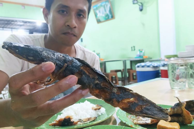 Mantap Nikmat Makan Lele Di Purwokerto Ini Kedai Pecel Lele Paling