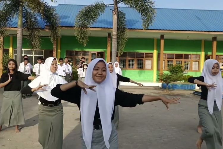 AKREDITASI A Inilah 15 SMA Terbaik Di Kabupaten Batam Berprestasi Dan