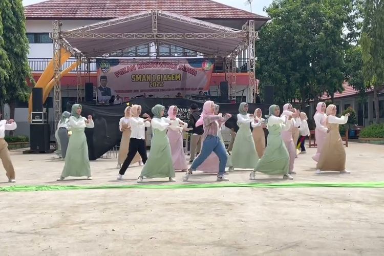 Labuhanbatu Selatan Meroket Sma Terbaik Di Kabupaten Labuhanbatu