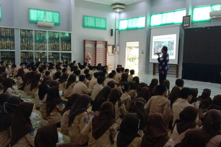 JOGJA BERPRESTASI 10 SMA Negeri Terbaik Di Kota Yogyakarta Berdasarkan