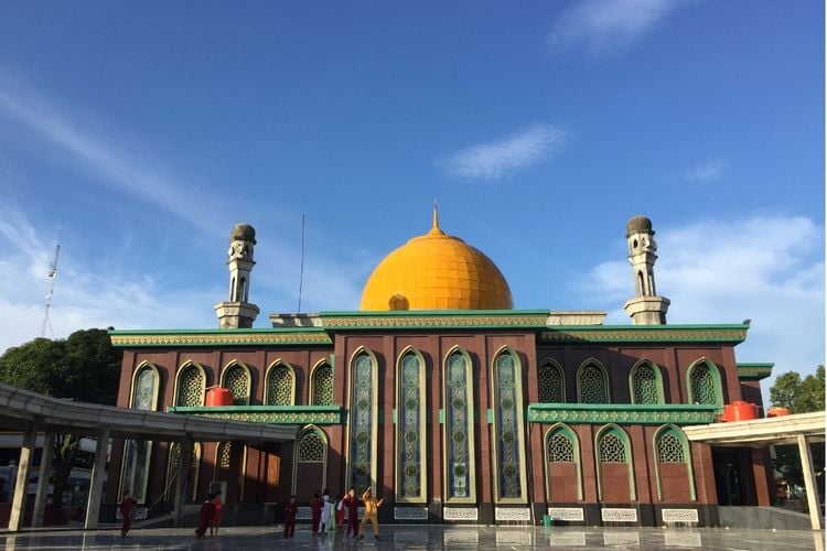 Yuk Simak 4 Masjid Yang Cocok Jadi Destinasi Wisata Religi Yang Ada Di