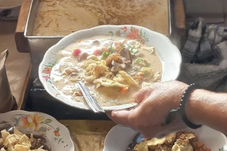 Tempat Kuliner Malam Hits Dan Enak Di Jakarta Timur Untuk Kamu Coba