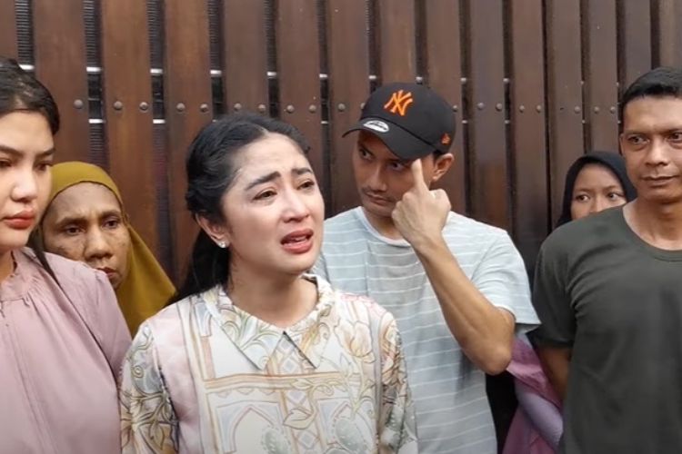 Ketua Rt Klarifikasi Soal Tuduhan Palak Dewi Perssik Rp Juta