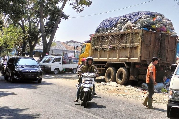 Dampak Kebakaran Tpa Sarimukti Timbunan Sampah Di Cimahi Diperkirakan