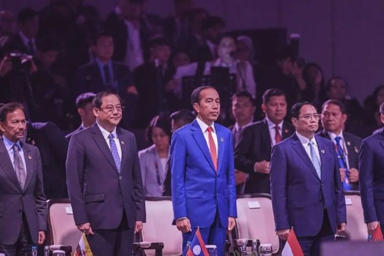 Hasil KTT Ke 43 ASEAN Komitmen Bersama Untuk Perdamaian Stabilitas