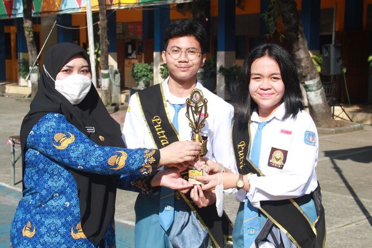 Sma Terbaik Di Surabaya Tahun Versi Ltmpt Masuk Top