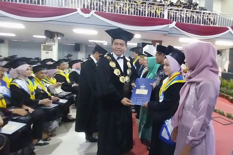 Mahasiswa Internasional Wisuda Di Ump Purwokerto Hari Ini Portal