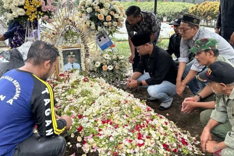 Maling Uang Rakyat Dimakamkan Di Taman Makam Pahlawan KPK Minta Aturan