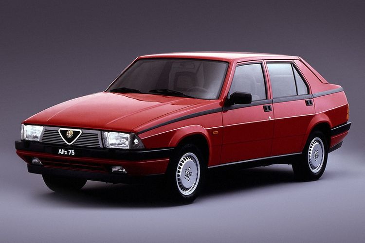 Mobil Klasik: 75 Menjadi Kado Ulang Tahun Alfa Romeo (Part 3).