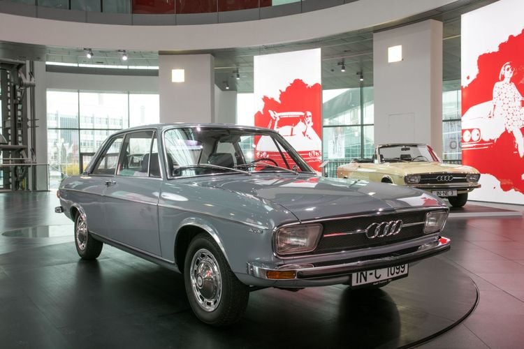 Mobil Klasik: Audi 100 1968. Proyek Rahasia yang Sukses Besar (Part 1). 